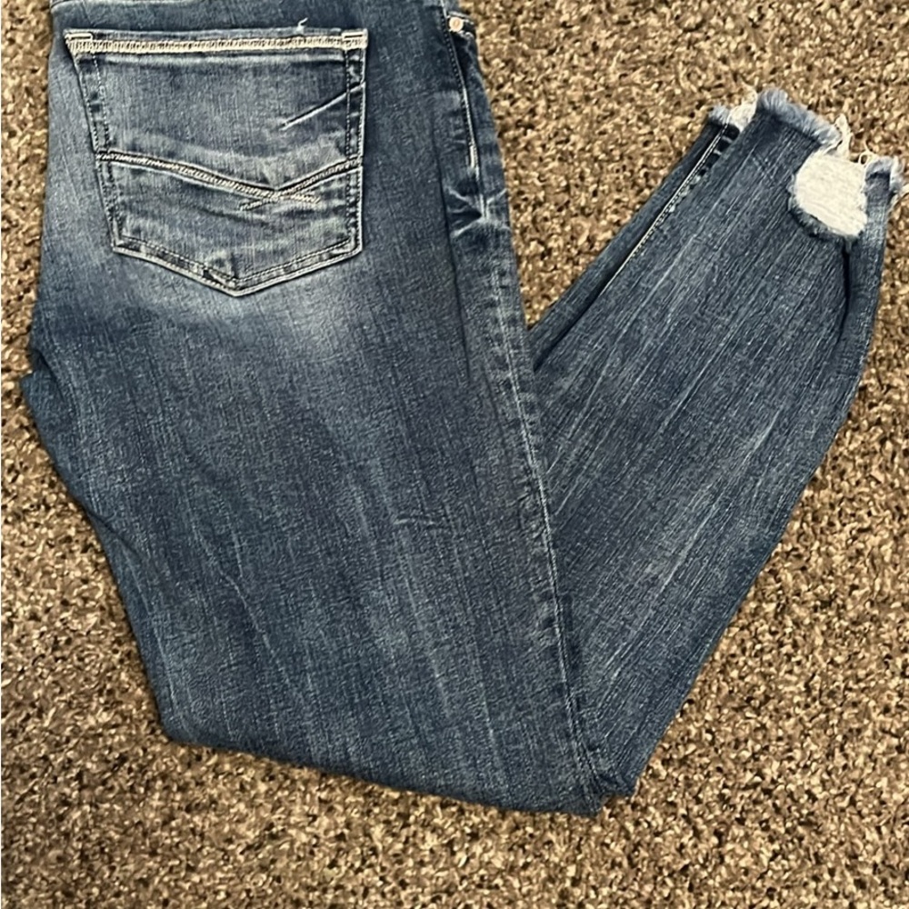 BKE Faded Blue Distressed Ankle Jeans